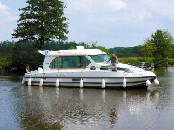 Flodb�d 400272: Nicols Sedan 1000 1